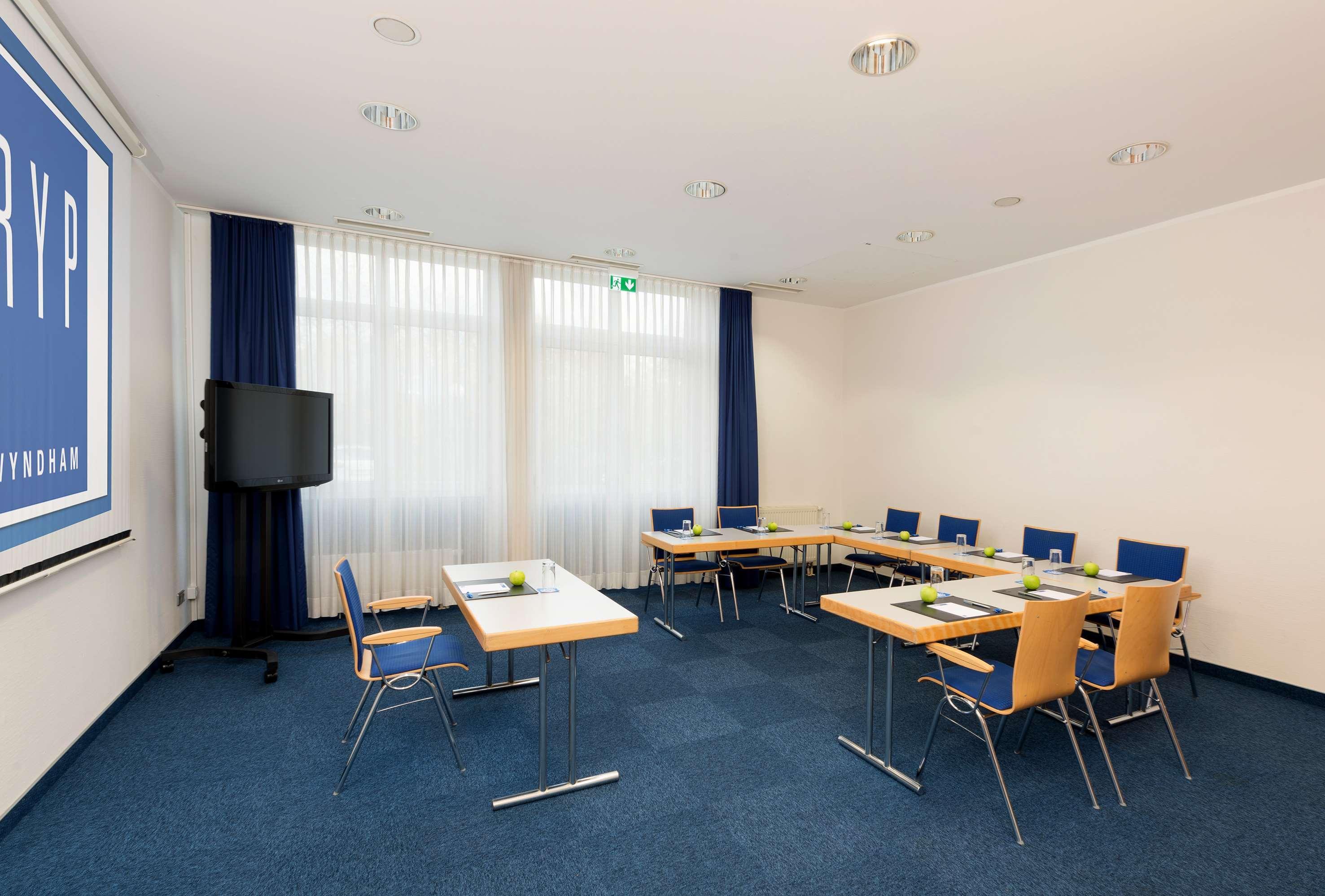 Hotel Bochum Wattenscheid Affiliated By Melia Exterior photo